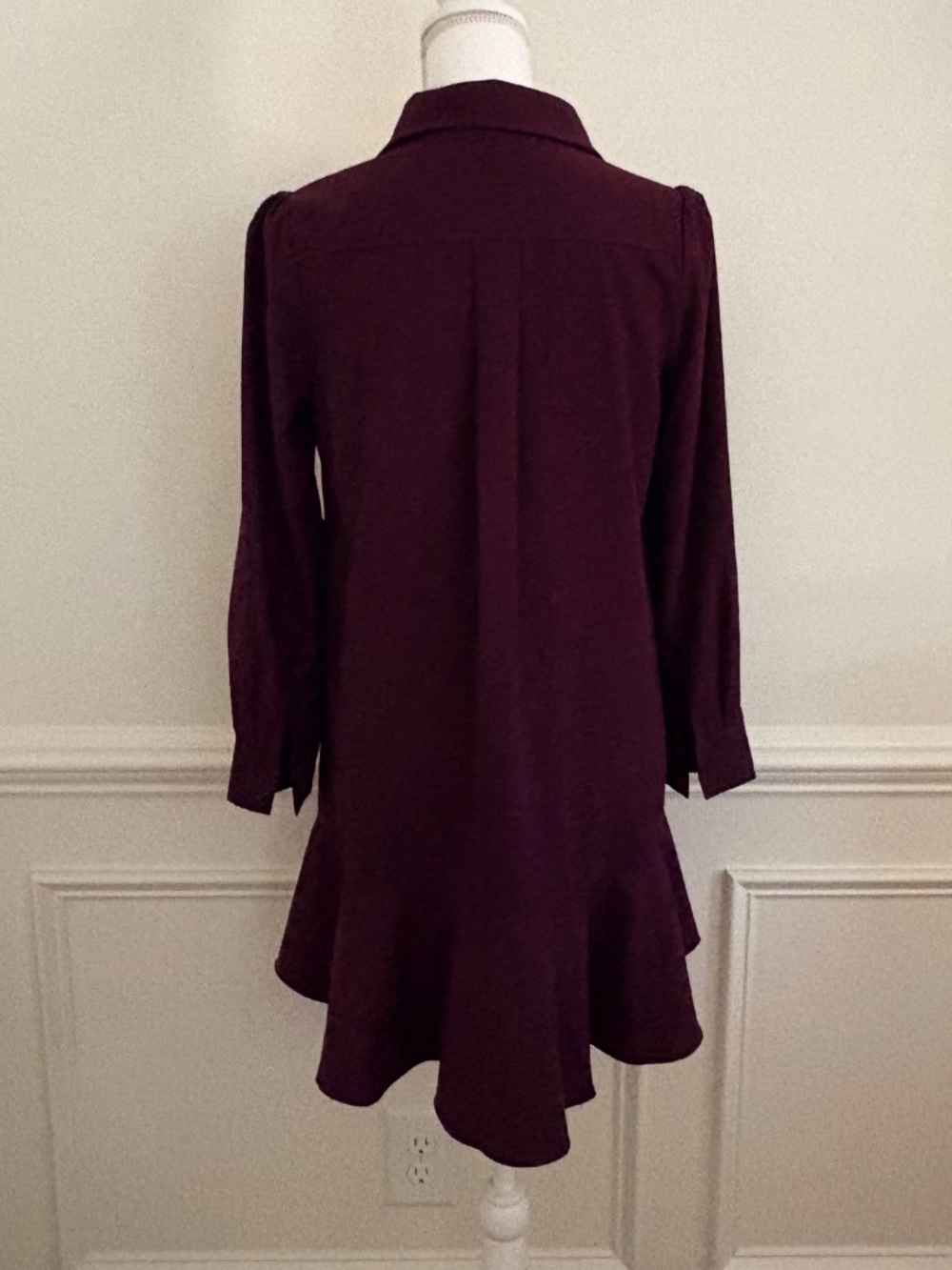 Tuckernuck Shirt Dress "Callahan" XS Wine Crepe Ruffle Relax Fit Stretch - Picture 5 of 11